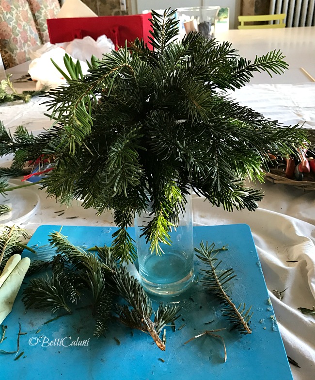 20161209_vaso_con_sfera_verde_e_nastri_pendenti-11